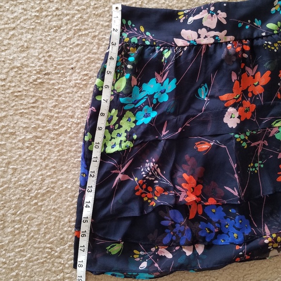 Zara Basic Printed Floral ruffled skirt sz M - Picture 5 of 8